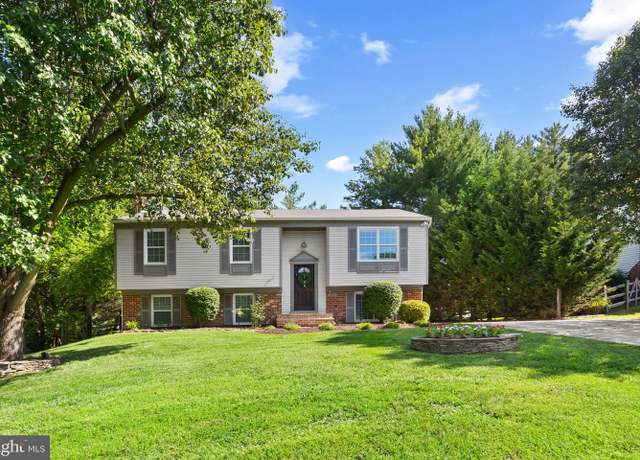 Property at 8805 Ivory Gull Ct, Gaithersburg, MD 20879, 5 beds, 3 baths