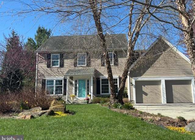 Property at 113 Rainbow Trl, Egg Harbor Township, NJ 08234, 4 beds, 2.5 baths