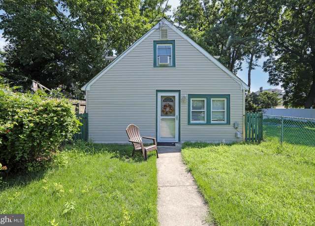 Property at 413 Delaware Ave, Riverside, NJ 08075, 2 beds, 1 bath
