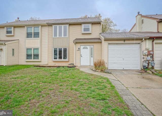 Property at 15 Oriole Pl, Clementon, NJ 08021, 3 beds, 1.5 baths