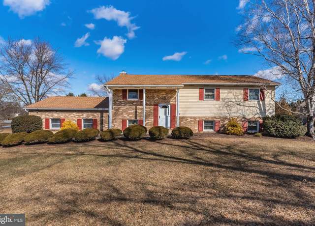 Property at 641 Adams Rd, Carlisle, PA 17015, 5 beds, 3 baths