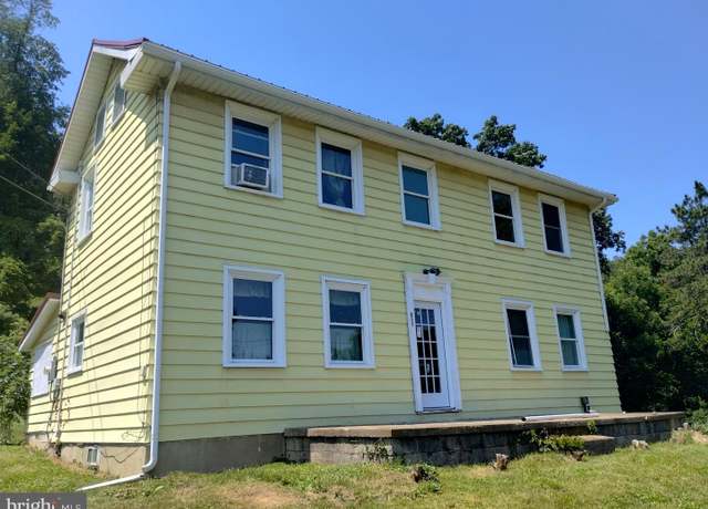 Property at 611 Old Danville Hwy, Northumberland, PA 17857, 3 beds, 1 bath