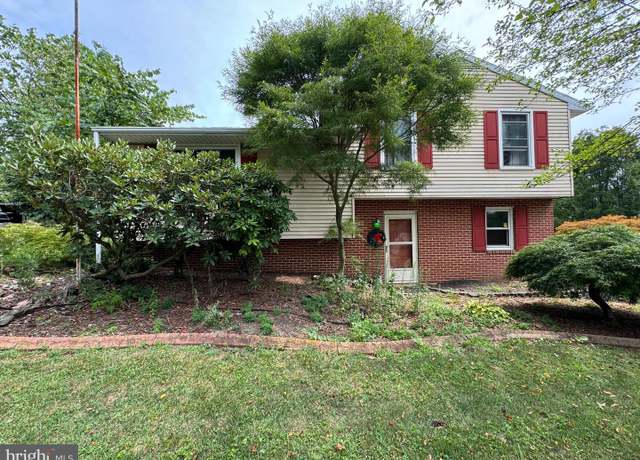 Property at 1941 Cedar Dr, Spring Grove, PA 17362, 3 beds, 1 bath