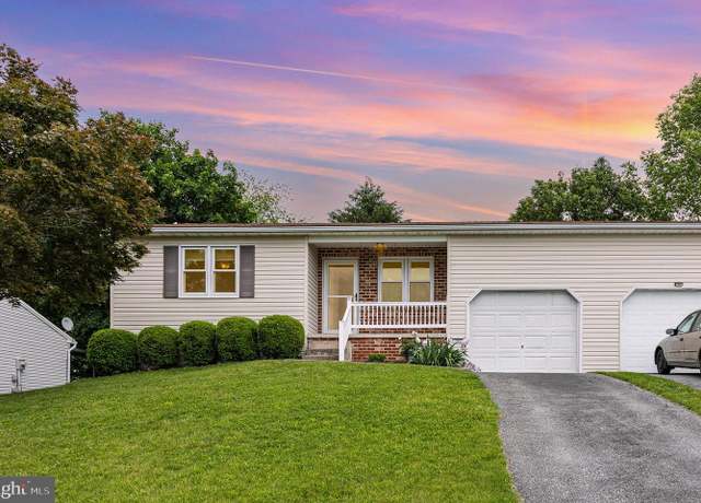 Property at 102 May Dr, Dillsburg, PA 17019, 2 beds, 1 bath