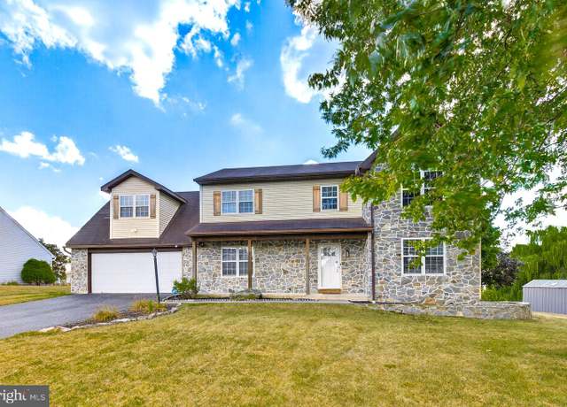 Property at 123 Winston Dr, York, PA 17408, 4 beds, 3 baths