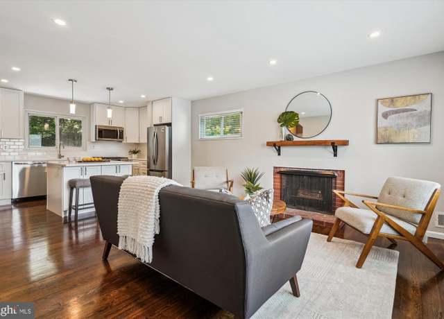 Property at 132 N Gladden St N, Alexandria, VA 22304, 5 beds, 3 baths
