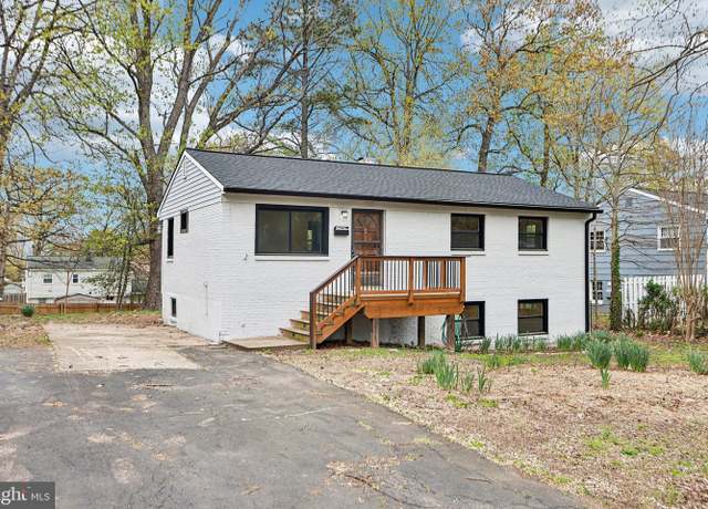 Property at 1506 Maryland Ave, Woodbridge, VA 22191, 4 beds, 1.5 baths