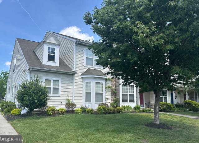 Property at 125 Lady Bug Dr, Dover, DE 19901, 4 beds, 2.5 baths