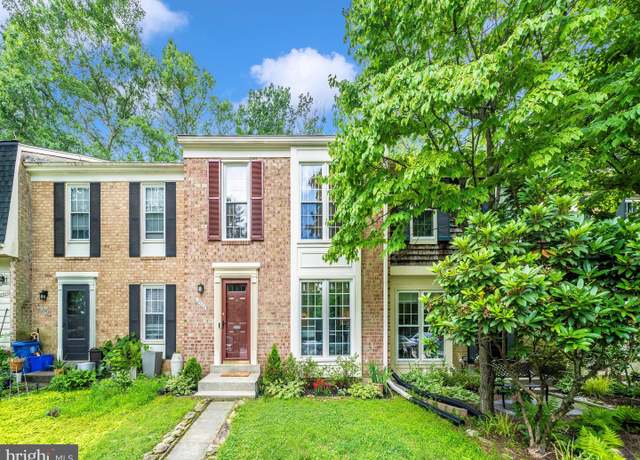 Property at 10060 Maple Leaf Dr, Montgomery Village, MD 20886, 4 beds, 3.5 baths