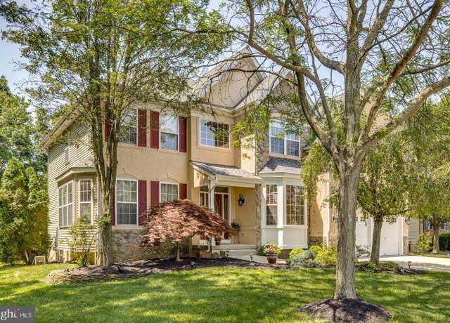 Property at 7 Gateswood Ct, Bordentown, NJ 08505, 4 beds, 2.5 baths