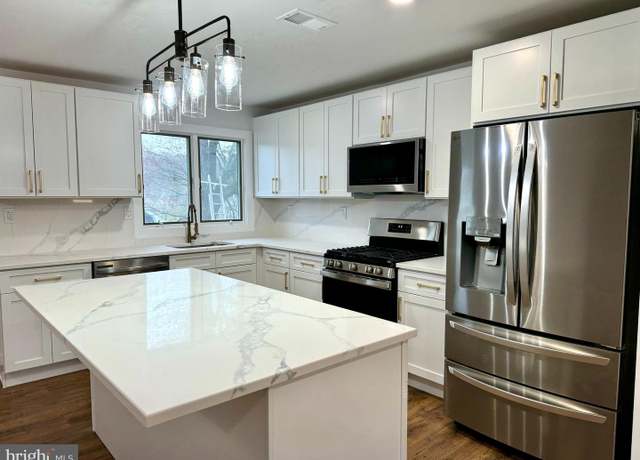 Property at 141 Altamawr Ave, Lawrence, NJ 08648, 4 beds, 2.5 baths