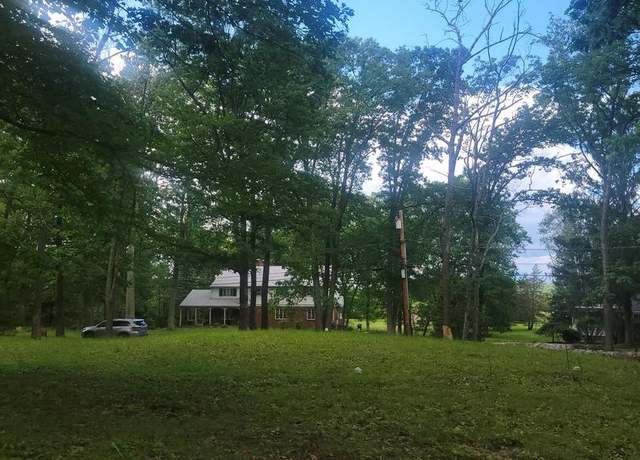 Property at 6 Timberlane Dr, Pennington, NJ 08534