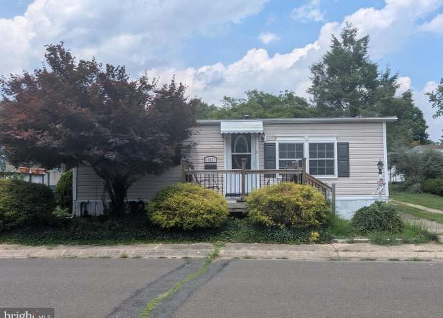 Property at 143 Douglas Dr, Jackson, NJ 08527, 2 beds, 1 bath