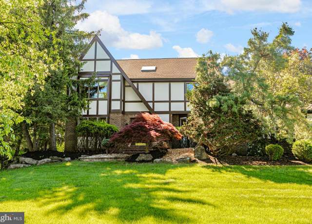 Property at 47 Livingston Dr, Belle Mead, NJ 08502, 5 beds, 2.5 baths
