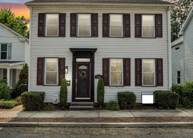 Property at 216 S York St, Mechanicsburg, PA 17055, 3 beds, 2 baths