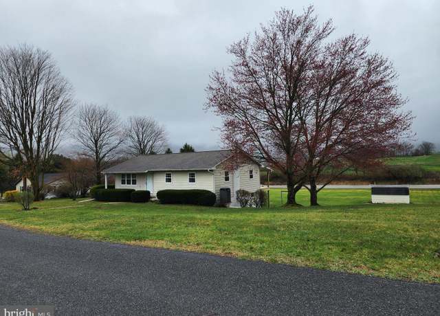 Property at 196 Scenic Dr, Bellefonte, PA 16823, 3 beds, 1 bath
