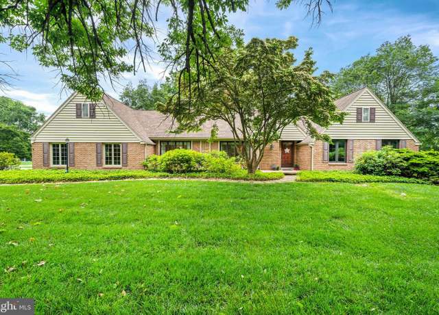 Property at 200 Mount Bradford Way, West Chester, PA 19382, 4 beds, 2.5 baths