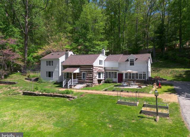 Property at 1180 Radnor Hill Rd, Wayne, PA 19087, 5 beds, 3 baths