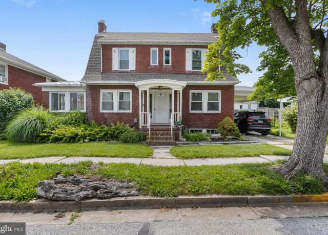 Property at 146 N Walnut St, Spring Grove, PA 17362, 3 beds, 1.5 baths