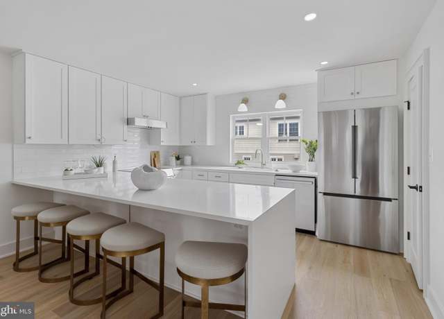 Property at 909 N Irving St, Arlington, VA 22201, 4 beds, 4.5 baths
