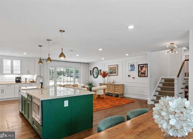 Property at 11612 Sourwood Ln, Reston, VA 20191, 4 beds, 3 baths