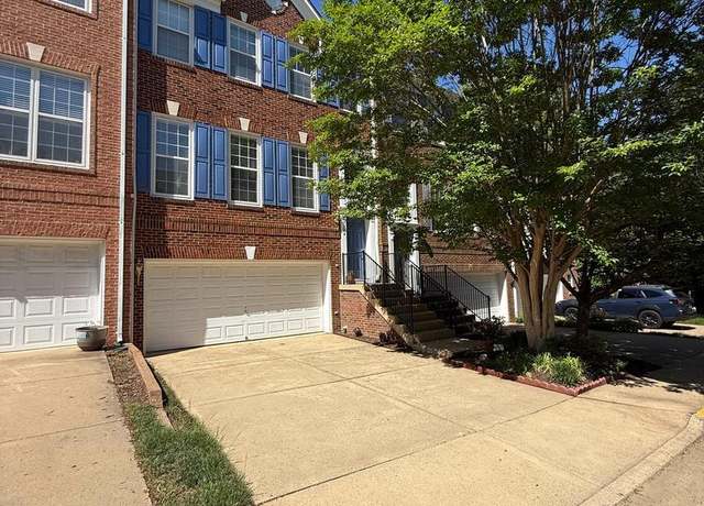 Property at 9354 Deer Glen Ct, Fairfax, VA 22031, 4 beds, 3.5 baths