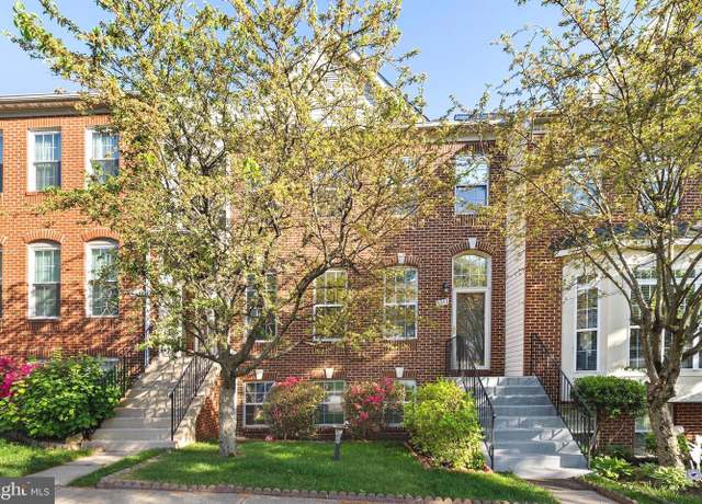 Property at 5543 Jowett Ct, Alexandria, VA 22315, 4 beds, 3.5 baths