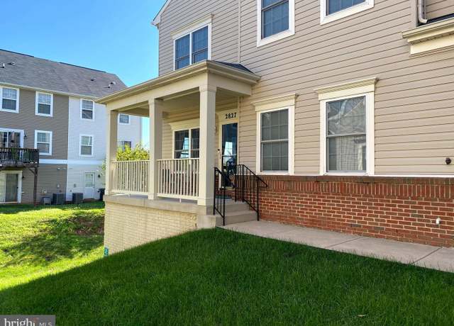 Property at 2827 Chinkapin Oak Ln, Woodbridge, VA 22191, 3 beds, 2.5 baths