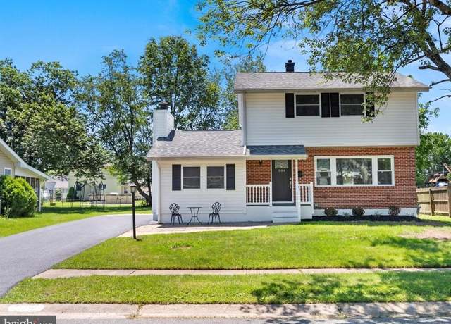 Property at 504 Shue Dr, Newark, DE 19713, 3 beds, 1.5 baths