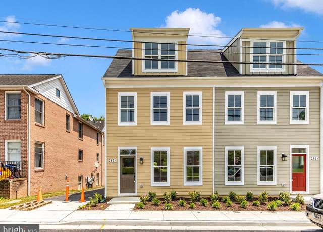 Property at 252-A S Carroll St, Frederick, MD 21701, 3 beds, 4.5 baths