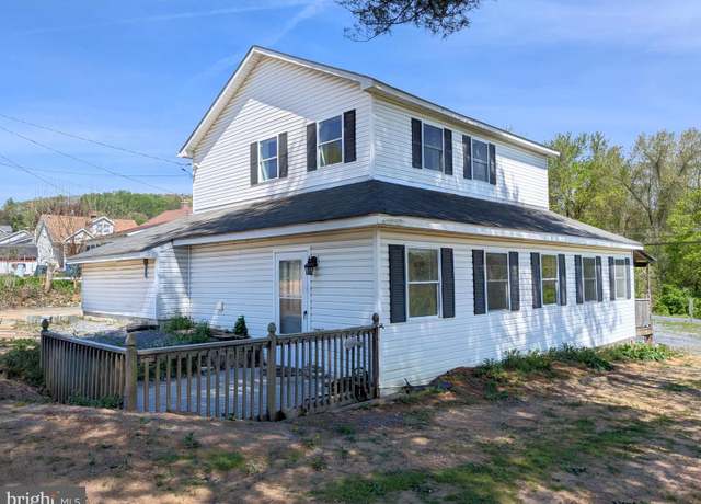Property at 5129 Old National Pike, Frederick, MD 21702, 3 beds, 3 baths