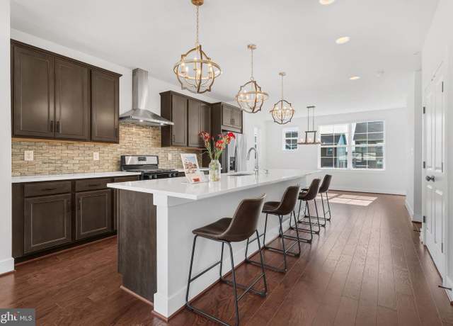 Property at 514 Silverrod Aly, Clarksburg, MD 20871, 5 beds, 4.5 baths