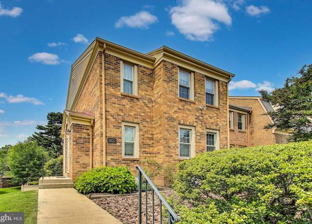 Property at 5822 Tudor Ln, Rockville, MD 20852, 4 beds, 3.5 baths
