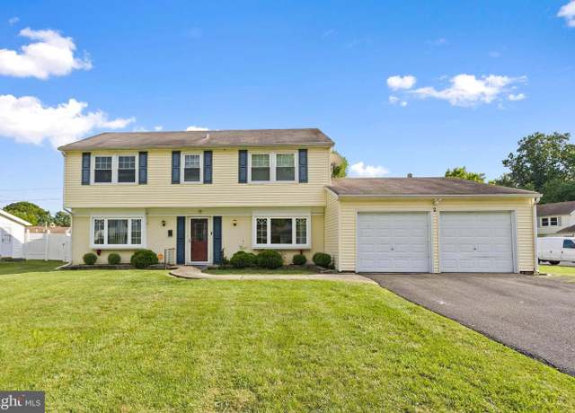 Property at 2 Earnshaw Ln, Willingboro, NJ 08046, 4 beds, 2.5 baths
