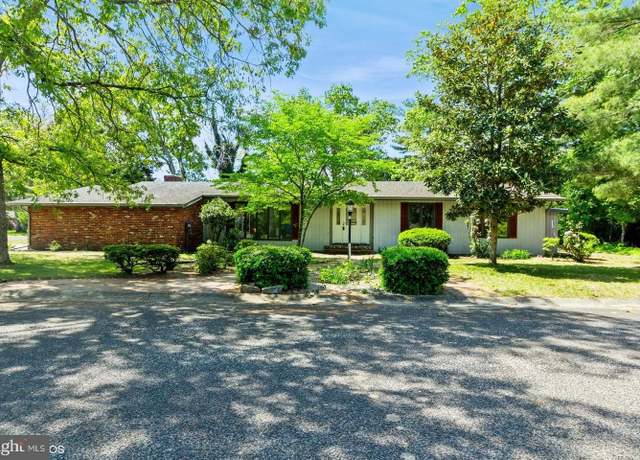 Property at 1214 Robin Rd, Millville, NJ 08332, 3 beds, 2.5 baths