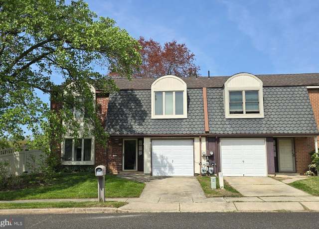 Property at 2 Cardinal Dr, Clementon, NJ 08021, 3 beds, 1.5 baths