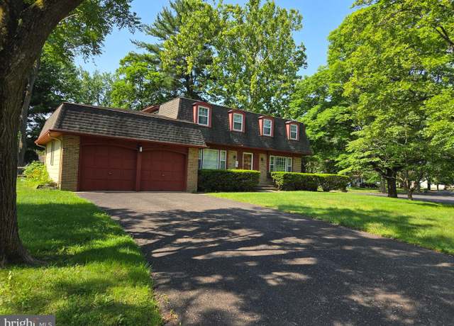 Property at 100 E Eagle Ln, Cherry Hill, NJ 08003, 4 beds, 2.5 baths