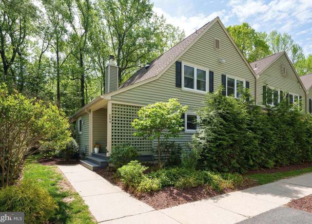 Property at 209 Ross Stevenson Cir, Princeton, NJ 08540, 4 beds, 2.5 baths
