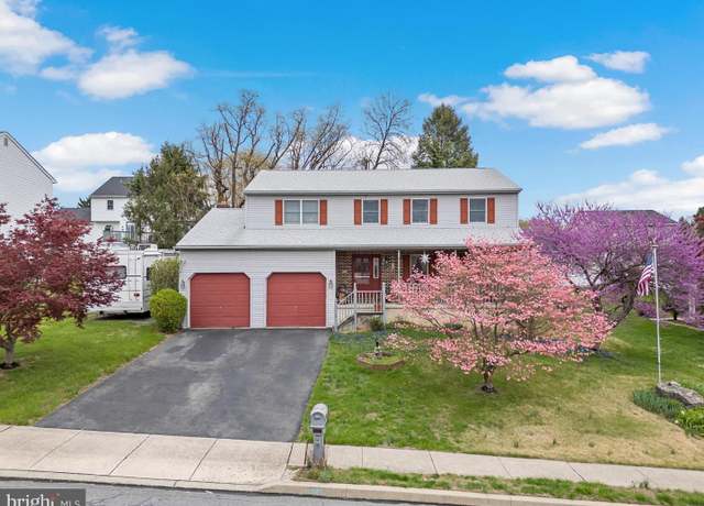 Property at 1049 Boeshore Cir, Reading, PA 19605, 4 beds, 2.5 baths