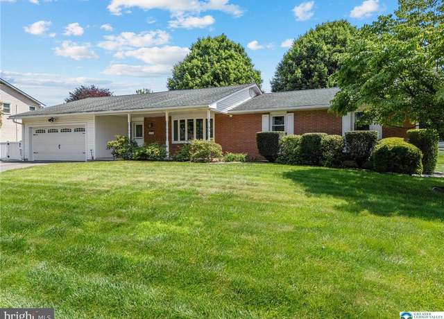 Property at 2704 Plymouth Dr, Easton, PA 18045, 3 beds, 3 baths
