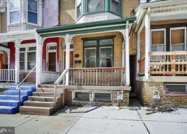 Property at 919 W College Ave, York, PA 17401, 4 beds, 2 baths