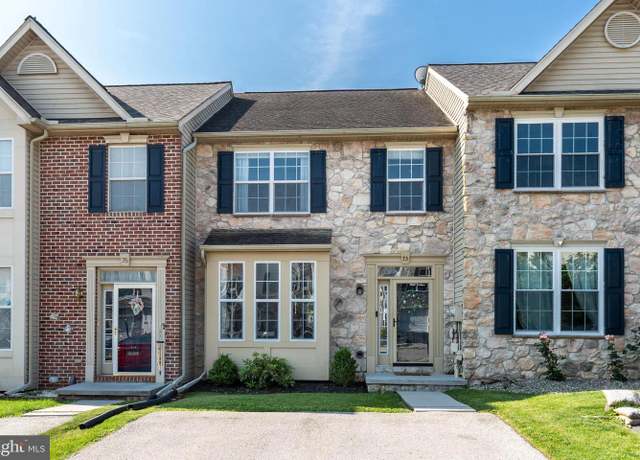 Property at 73 Sara Ln, Hanover, PA 17331, 4 beds, 2.5 baths