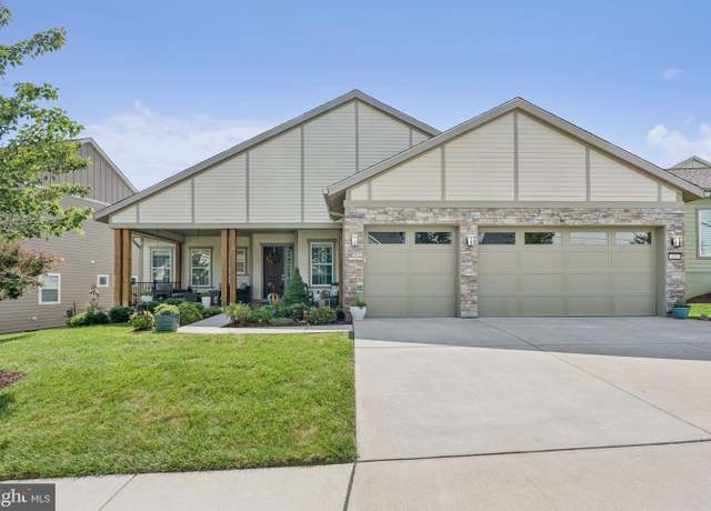 Property at 102 Phoebe Ct, Lake Frederick, VA 22630, 5 beds, 3.5 baths