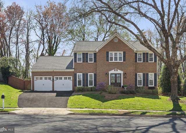 Property at 6303 Hunting Ridge Ln, Mclean, VA 22101, 4 beds, 3.5 baths