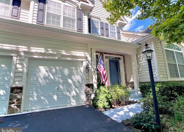 Property at 14028 Albert Way, Gainesville, VA 20155, 4 beds, 3.5 baths