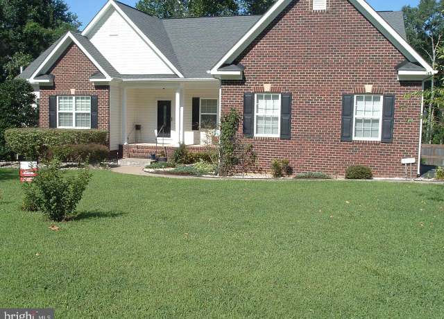 Property at 9409 Everette Ct, Spotsylvania, VA 22553, 4 beds, 4 baths
