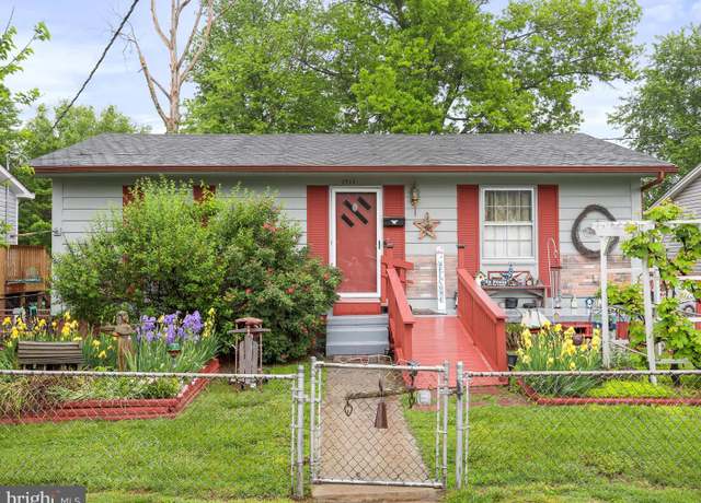 Property at 1311 Monroe Ave, Front Royal, VA 22630, 2 beds, 1 bath