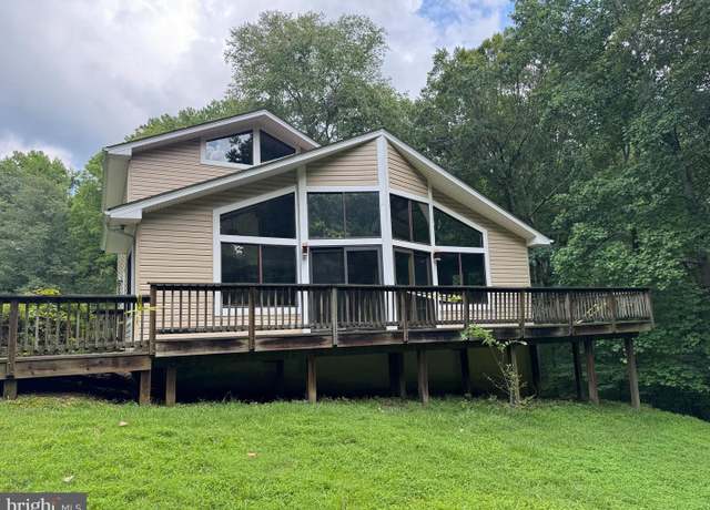Property at 6400 Briarwood Dr, Huntingtown, MD 20639, 3 beds, 2.5 baths