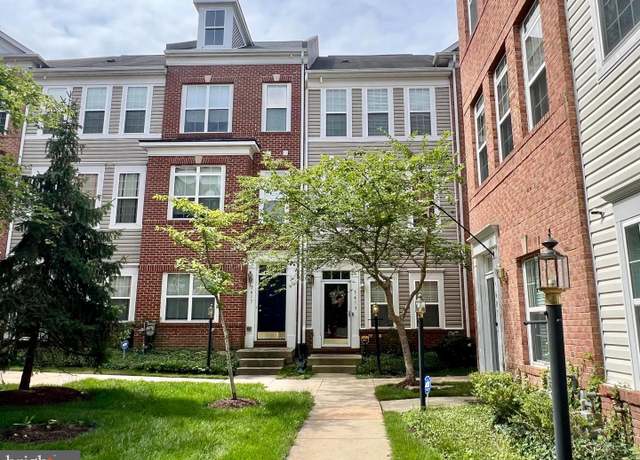Property at 5613 Hartfield Ave, Suitland, MD 20746, 2 beds, 2.5 baths