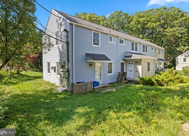 Property at 11 Hillside Rd Unit A, Greenbelt, MD 20770, 3 beds, 1 bath